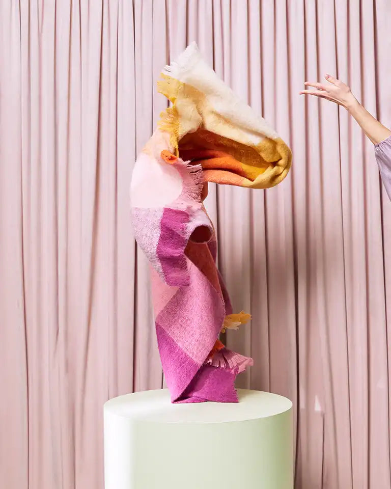 finarte-apricot-throw