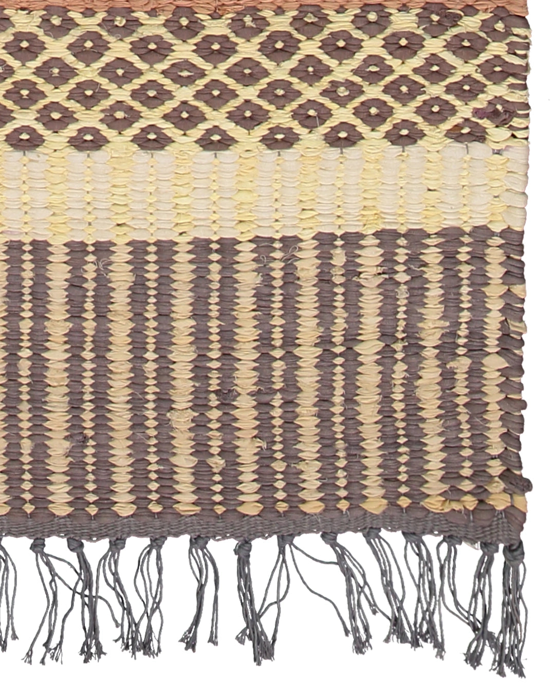 finarte-birgitta-rug-beige-corner