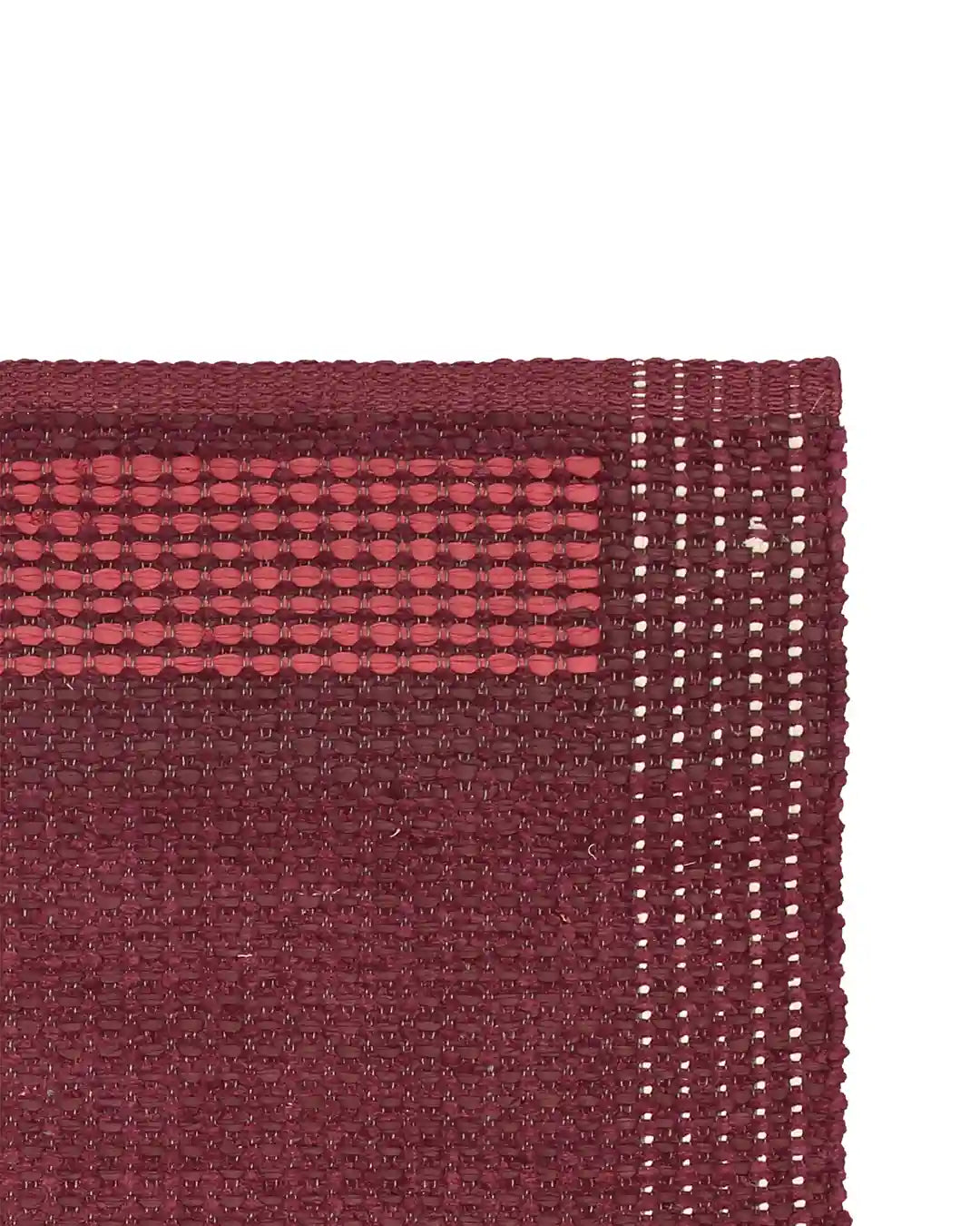 finarte-kareena-rug-luumu-2