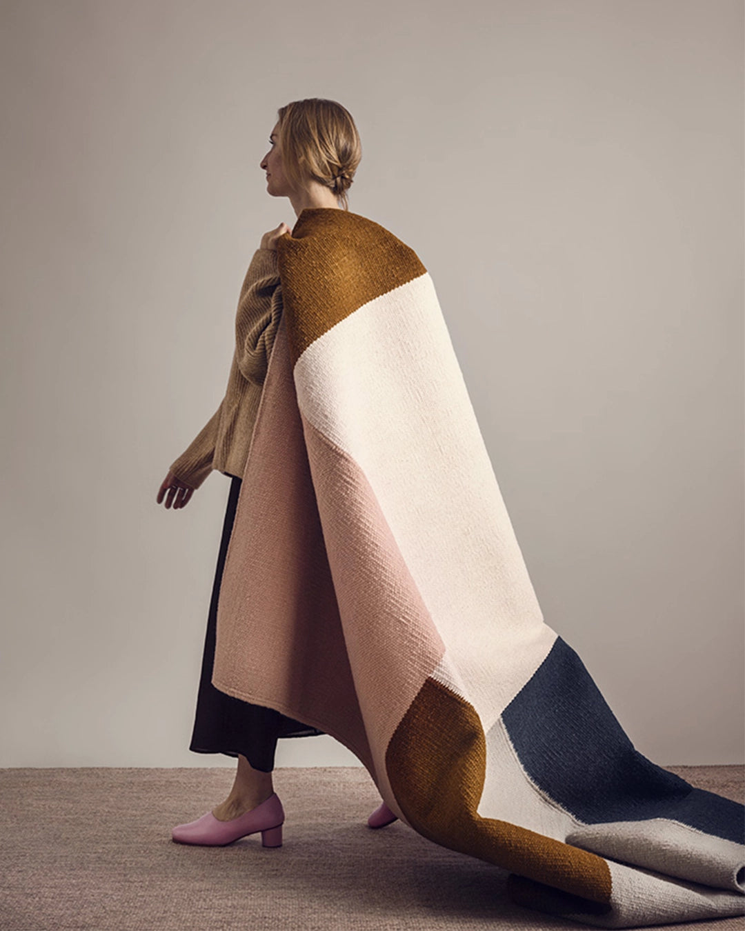 finarte-kortteli-rug-grey-pink-mood-1