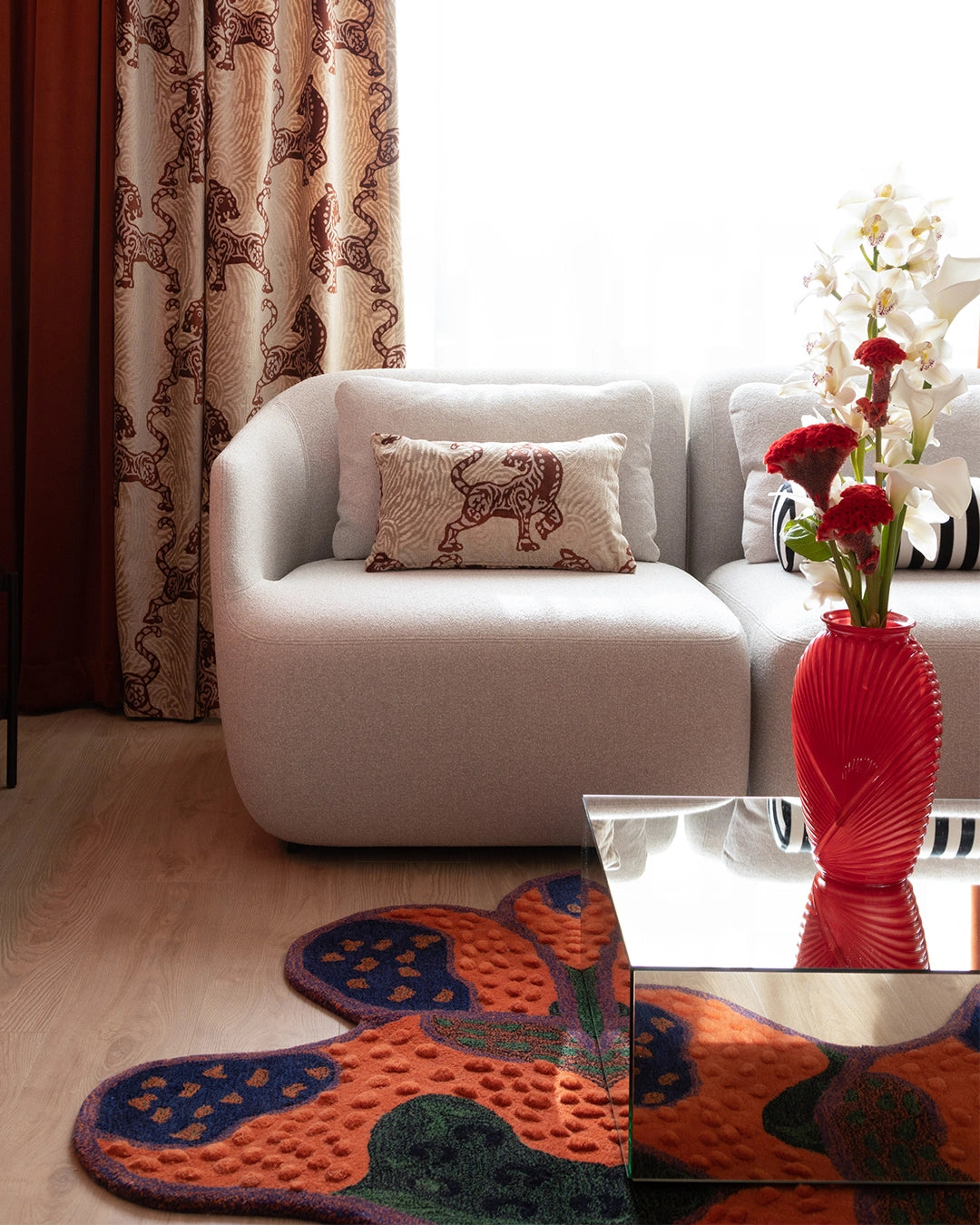 finarte-pear-rug-red-mood-2