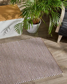 finarte-vanamo-brown-mood